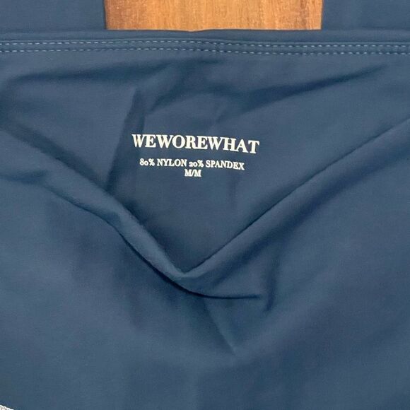 WeWoreWhat Blue Leggings with White Trim - Picture 4 of 12